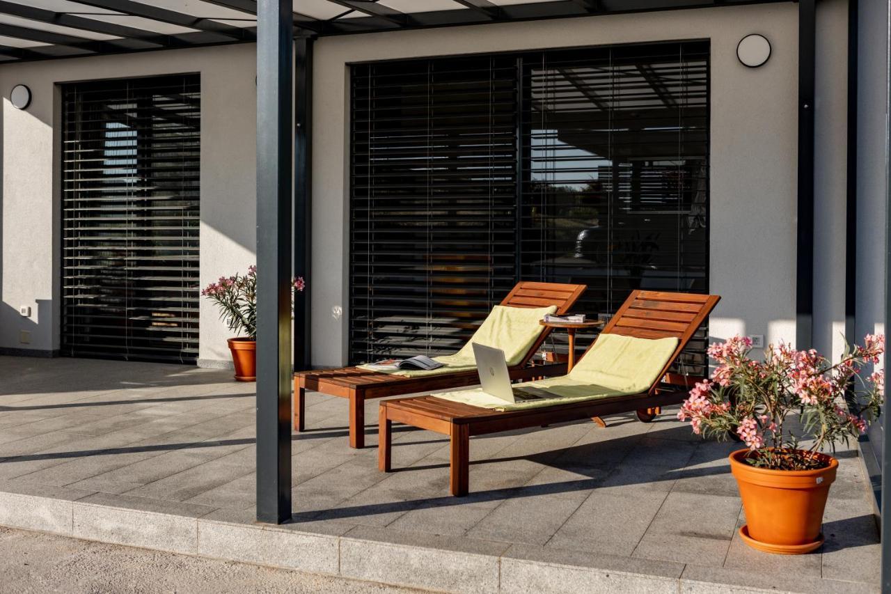 Sunny Hill Apartman Vremski Britof Kültér fotó